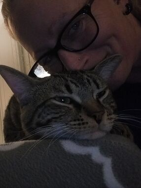 Meet your Posher, Rena